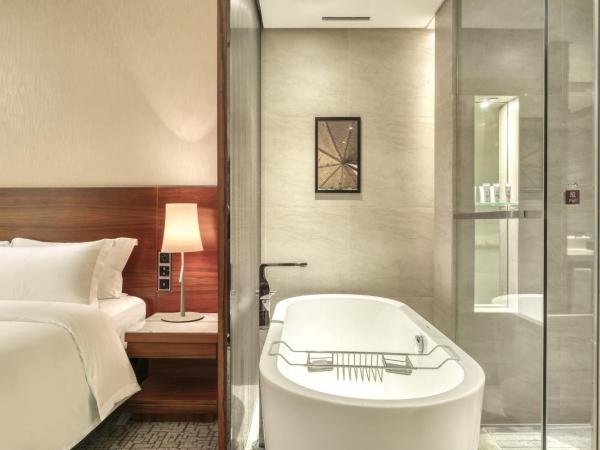 广州云凯酒店 Yunkai Hotel : photo 3 de la chambre chambre lit king-size deluxe