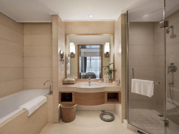 Grand Scent Hotel : photo 5 de la chambre suite deluxe avec lit king-size