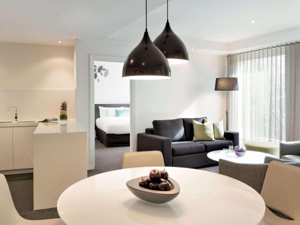 The Como Melbourne : photo 1 de la chambre two bedroom two bathroom apartment with kitchen and with spa bath