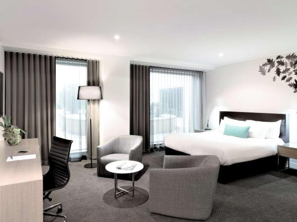 The Como Melbourne : photo 1 de la chambre chambre lit king-size deluxe avec baignoire spa