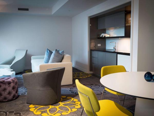 The Como Melbourne : photo 9 de la chambre loft penthouse with spa bath and sauna