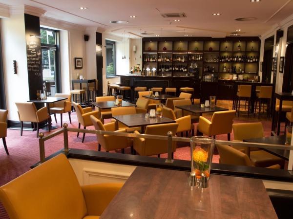 Courtyard by Marriott Düsseldorf Seestern : photo 6 de la chambre grande chambre lit queen-size - Étage supérieur