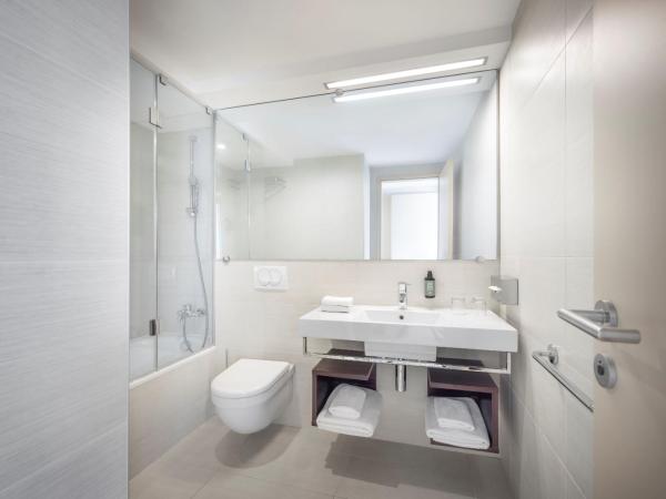 Valamar Lacroma Hotel : photo 3 de la chambre chambre pour 2+1 personnes