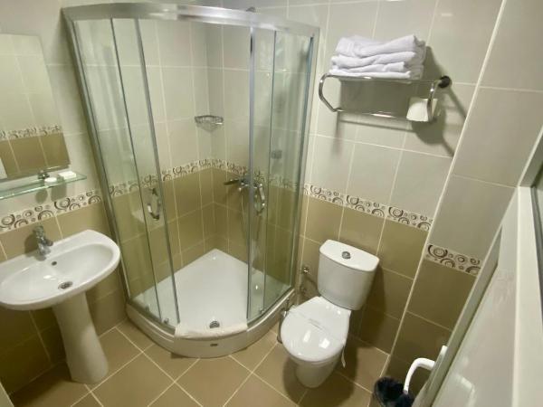 Era Palace Hotel : photo 9 de la chambre chambre triple standard - annexe