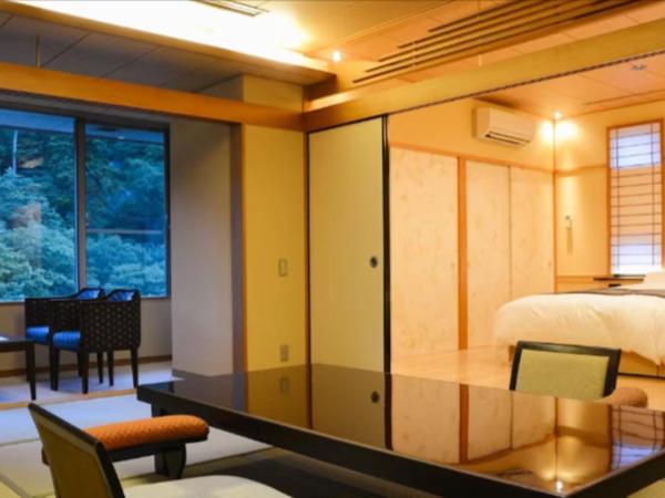 Arima Onsen Gekkoen Korokan : photo 1 de la chambre deluxe modern twin japanese style room with private bathroom - meals service in room