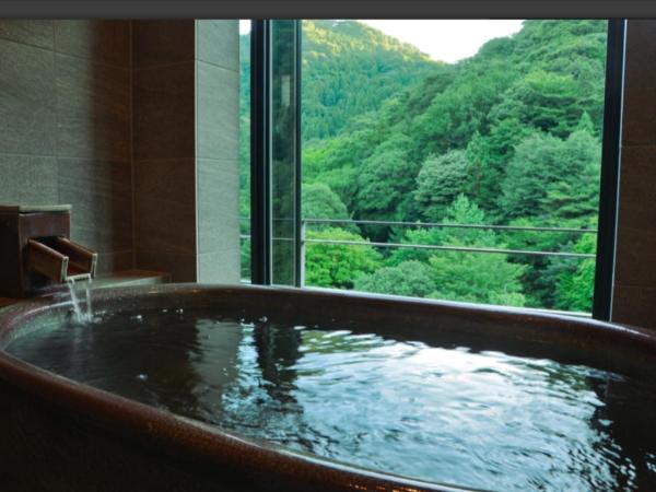 Arima Onsen Gekkoen Korokan : photo 2 de la chambre deluxe modern twin japanese style room with private bathroom - meals service in room