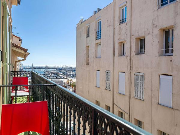 Hotel Avaton - 1 min du Palais - Cannes Centre : photo 7 de la chambre studio - vue sur mer