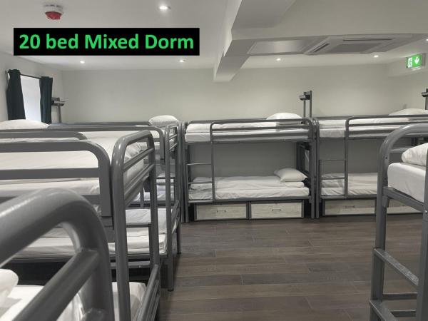 The Dawson Hostel : photo 1 de la chambre lit superposé dans dortoir mixte