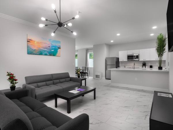 Ocean Escape Condos North : photo 1 de la chambre four-bedroom condo with balcony