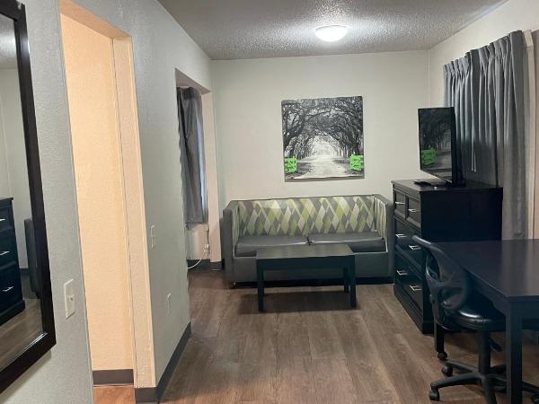 Sonesta Simply Suites Memphis : photo 4 de la chambre studio de luxe avec 1 lit queen-size - non-fumeurs