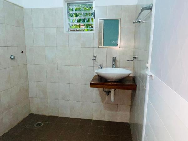 Casa Laura : photo 4 de la chambre chambre double avec salle de bains privative