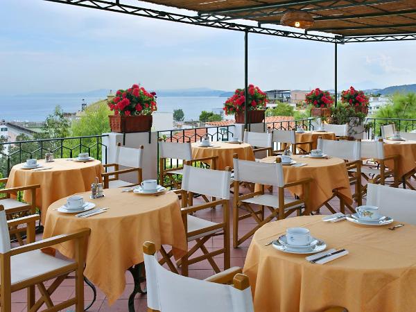 Hotel La Villarosa Terme : photo 5 de la chambre chambre double ou lits jumeaux supérieure avec terrasse