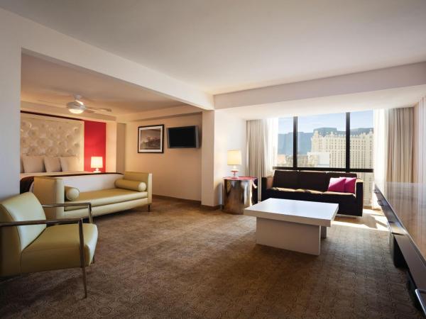 Flamingo Las Vegas Hotel & Casino : photo 1 de la chambre hébergement lit king-size premium go