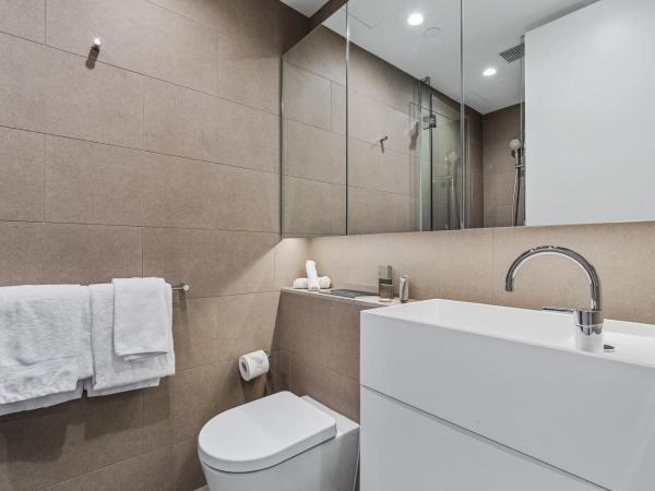 CLLIX Australia 108 Apartments : photo 6 de la chambre appartement 2 chambres et 2 salles de bains