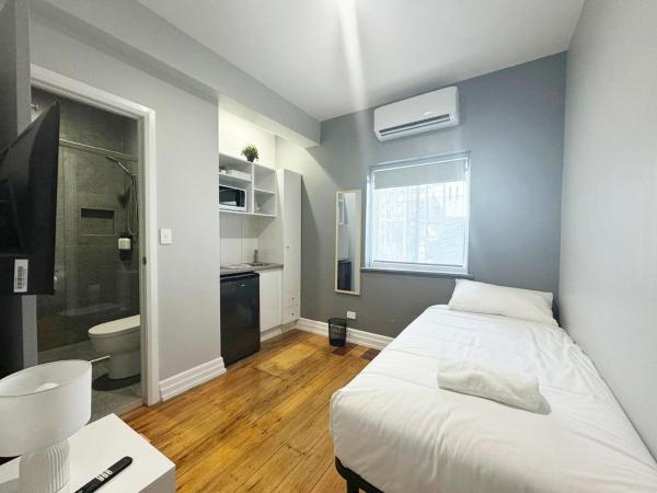 K2 Brisbane : photo 2 de la chambre chambre simple avec salle de bains