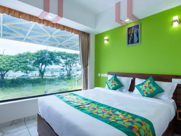 Treebo Airsuite : photo 2 de la chambre chambre double Économique