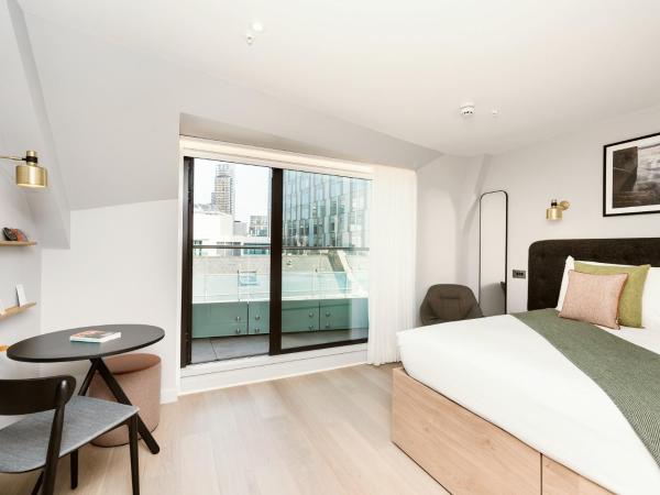 Wilde Aparthotels London Liverpool Street : photo 2 de la chambre studio avec balcon
