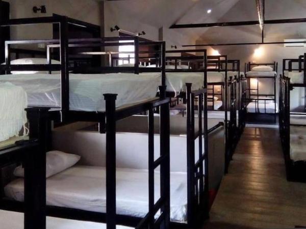 Hide Hostel : photo 3 de la chambre lit dans un dortoir mixte de 20 lits