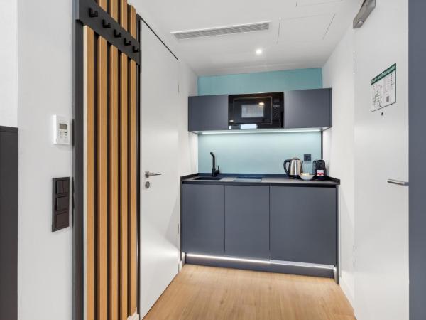 Nena Apartments München City - NEW OPENING 2024 : photo 3 de la chambre dachgeschoss studio