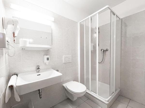 Lenas Donau Hotel : photo 1 de la chambre chambre double