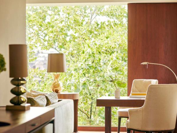 Park Hyatt Zurich - City Center Luxury : photo 9 de la chambre suite d'angle