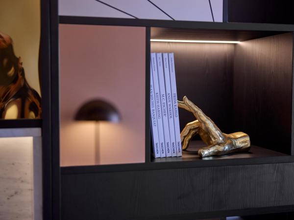 Cardo Brussels, Autograph Collection : photo 4 de la chambre chambre lit king-size art, chambre avec 1 lit king-size 