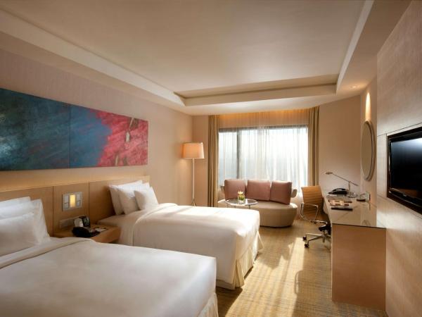 DoubleTree By Hilton Kuala Lumpur : photo 4 de la chambre chambre lits jumeaux exécutive - vue sur montagne