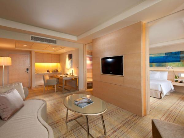 DoubleTree By Hilton Kuala Lumpur : photo 3 de la chambre suite lit king-size exécutive