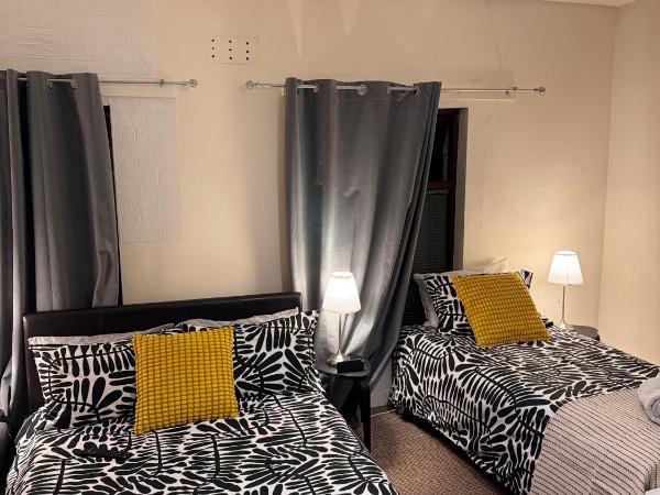 House in Antrim road : photo 1 de la chambre chambre triple confort