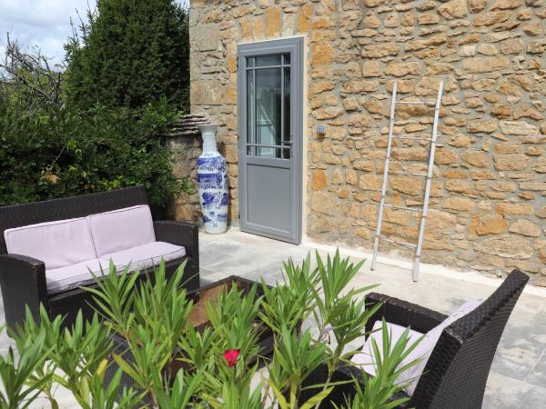 Les Charmes de Sarlat - Chambres d'Hotes : photo 7 de la chambre chambre double avec terrasse