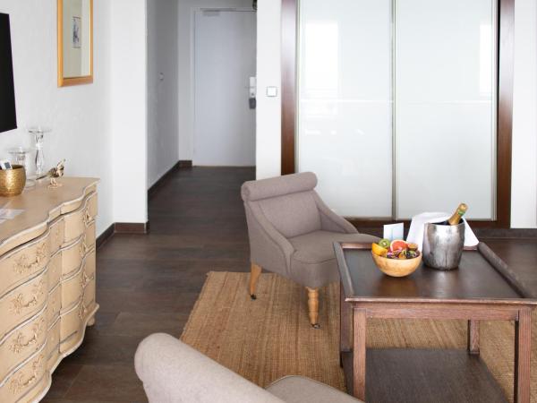 Surplage Hotel Cavalière : photo 8 de la chambre suite prestige avec terrasse - vue sur mer