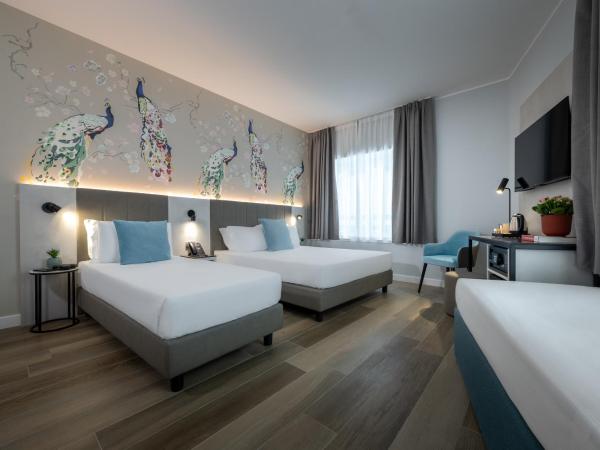 IH Hotels Milano Centrale : photo 1 de la chambre chambre double familiale
