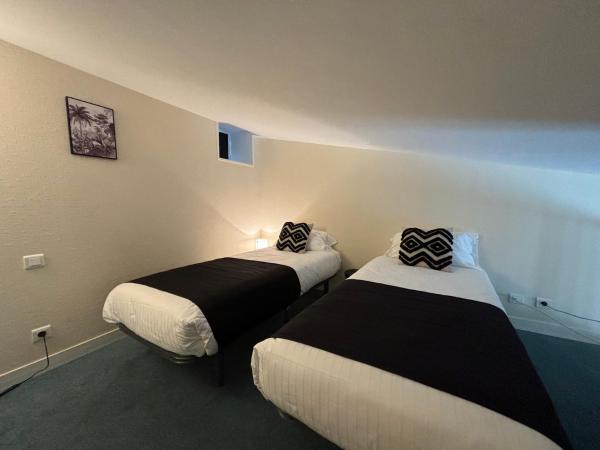 Hôtel Le Valois, Cognac Centre : photo 7 de la chambre studio avec mezzanine