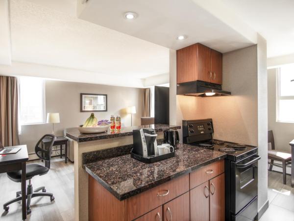 Coast Calgary Downtown Hotel & Suites by APA : photo 5 de la chambre suite 1 chambre lit queen-size - côte 