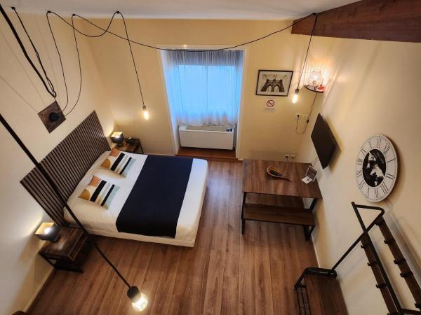 Hôtel Le Valois, Cognac Centre : photo 1 de la chambre studio avec mezzanine