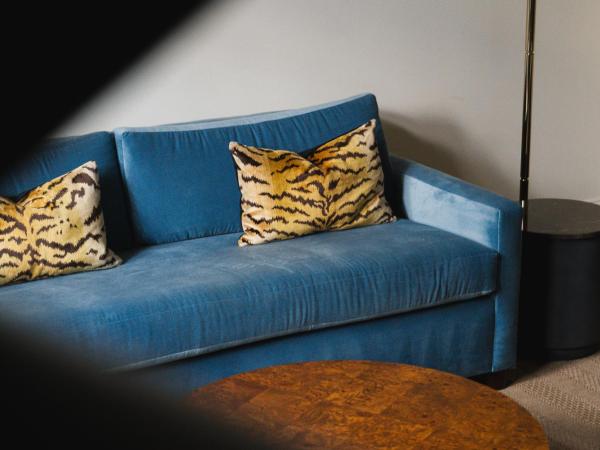 Bourbon Orleans Hotel : photo 5 de la chambre suite lit king-size avec balcon