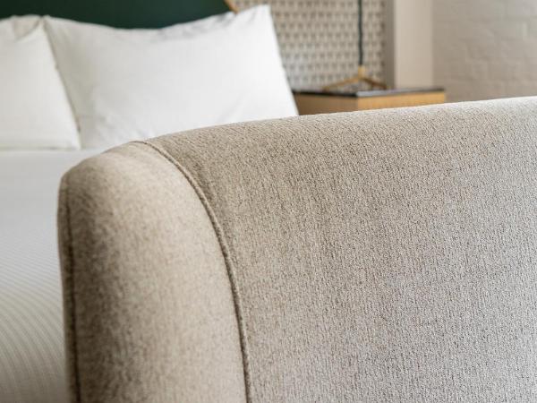 Bourbon Orleans Hotel : photo 4 de la chambre chambre lit king-size - accessible aux personnes à mobilité réduite