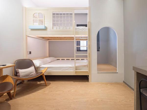 Rest Chinatown Hotel : photo 4 de la chambre chambre familiale deluxe