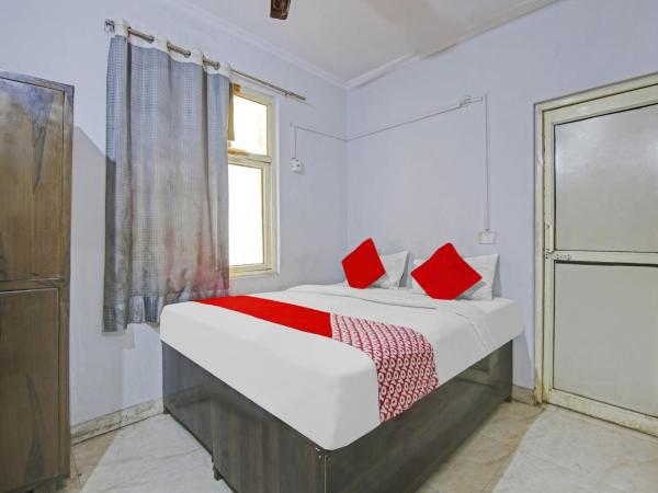 Hotel Dream Sky Near Akshardham : photo 1 de la chambre chambre triple classique