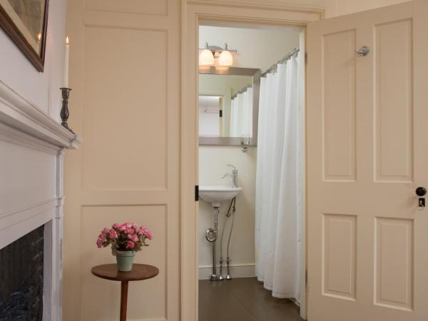 Rachael's Dowry Bed and Breakfast : photo 2 de la chambre suite lit queen-size 1 chambre