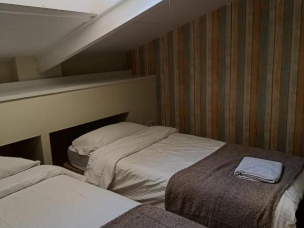 Casa Letran Guesthouse : photo 6 de la chambre chambre double standard avec salle de bains commune