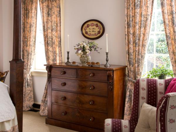 Rachael's Dowry Bed and Breakfast : photo 4 de la chambre suite lit queen-size 1 chambre