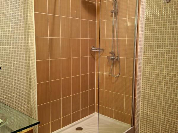 Hôtel Tour Maje : photo 4 de la chambre chambre lits jumeaux