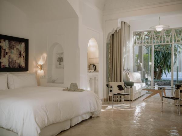 Les Deux Tours : photo 1 de la chambre suite premium