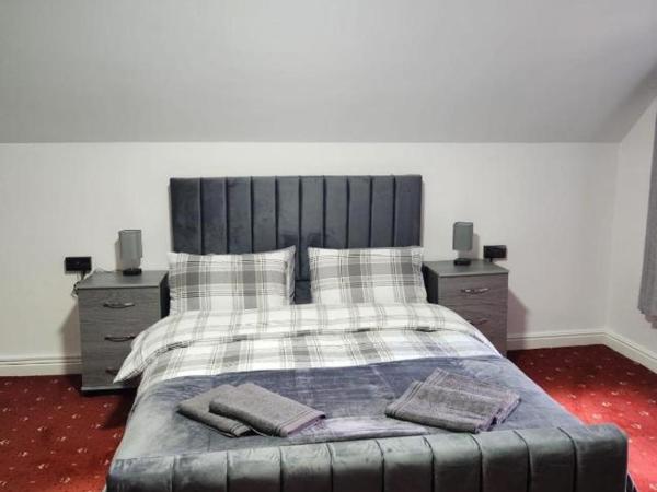 Rainsough Cottage Guest House - Shared Bathroom - Free Parking & WiFi : photo 4 de la chambre chambre lit king-size deluxe