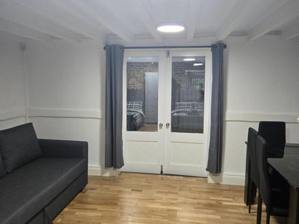 Rainsough Cottage Guest House - Sleeps upto 8 with ensuite - Free Parking & WiFi : photo 5 de la chambre appartement - rez-de-chaussée