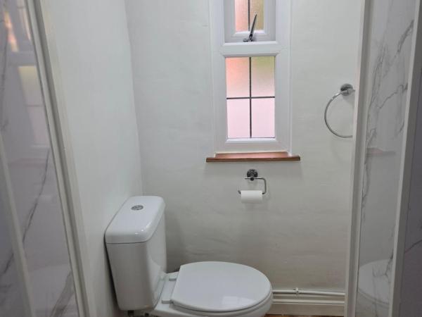 Rainsough Cottage Guest House - Sleeps upto 8 with ensuite - Free Parking & WiFi : photo 7 de la chambre appartement - rez-de-chaussée