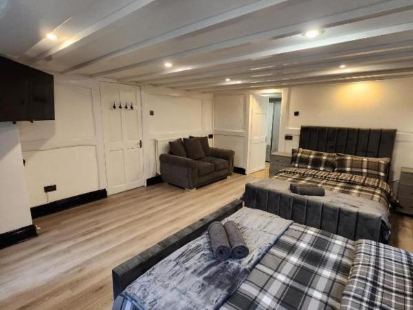 Rainsough Cottage Guest House - Sleeps upto 8 with ensuite - Free Parking & WiFi : photo 5 de la chambre chambre double deluxe avec douche