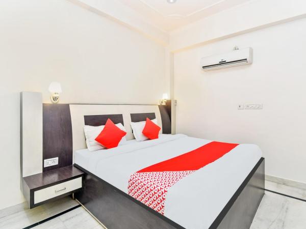 Hotel O Luv Inn : photo 4 de la chambre chambre triple classique