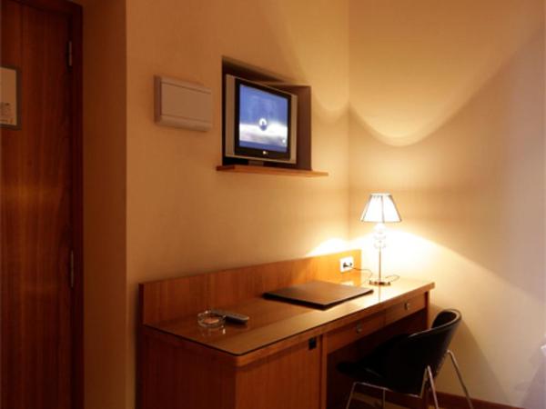 Ateneo Puerta del Sol : photo 3 de la chambre chambre simple
